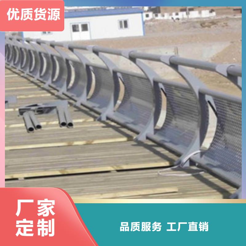 广西桥梁栏杆生产厂家钢板防撞立柱拥有专业的技术团队