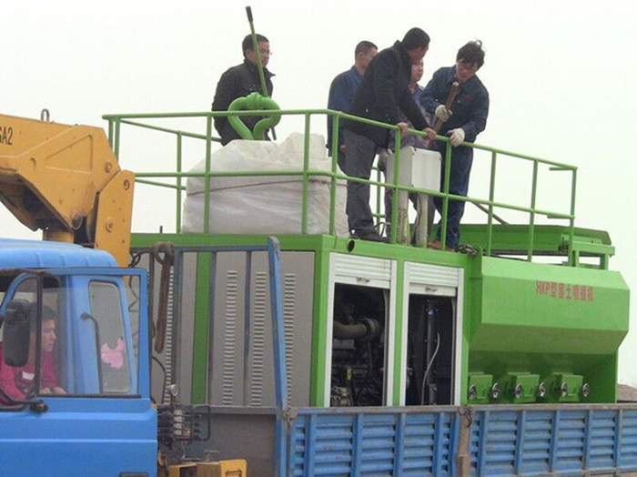 浙江杭州高速绿化大功率喷播机喷土机流程